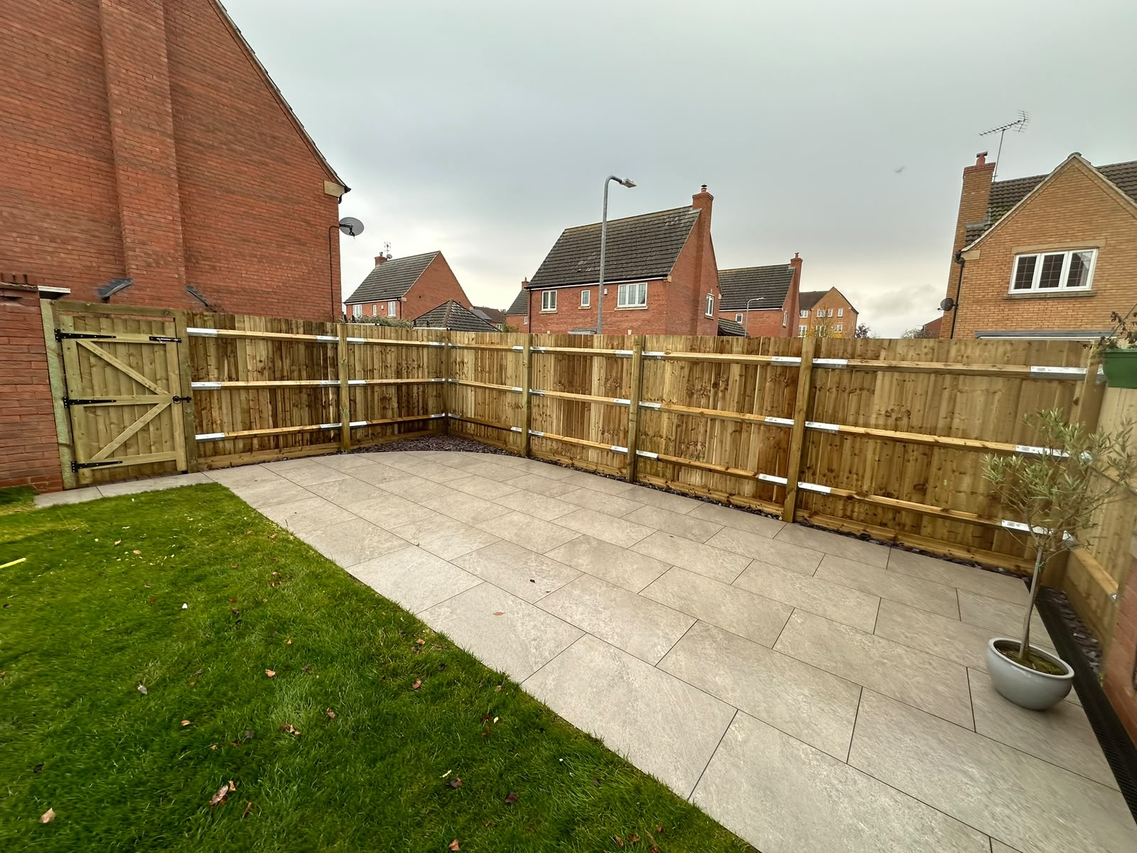 New garden fencing and patio installation